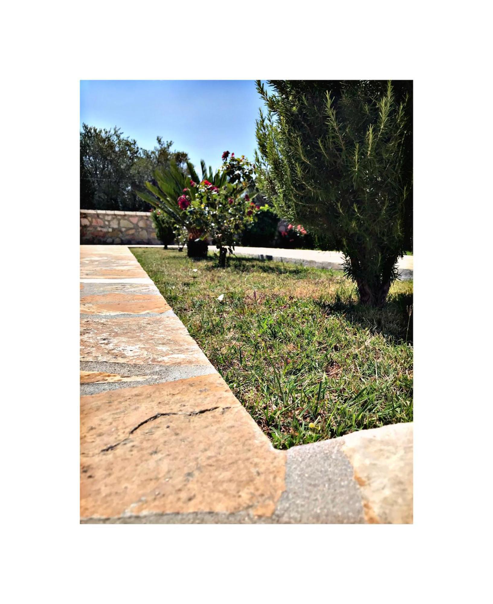 Belvedere Hotel&suites * Himarë